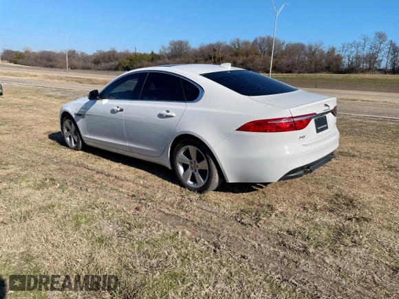 2018 Jaguar XF 25t with VIN SAJBR4FX5JCY70175, listed as a Copart auction lot 57207855 with 127,416 mi miles and Clean Title. Bid and sale history available at DreamBid. Image 3.