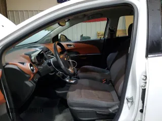 2013 Chevrolet Sonic LT with VIN 1G1JC5SB8D4164658, listed as a Copart auction lot 47059365 with 105,985 mi miles and Salvage Title. Bid and sale history available at DreamBid. Image 7.