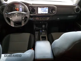 2020 Toyota Tacoma SR5 z VIN 5TFCZ5AN0LX229364, wystawiony jako Copart lot #55695505 z przebiegiem 69 908 mil mil oraz Szkoda całkowita • Salvage title. Historia ofert i sprzedaży dostępna na DreamBid. Obrazek 8.