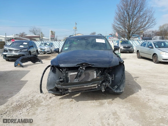 2023 Volkswagen Tiguan SE R-Line Black with VIN 3VV8B7AX4PM019421, listed as a IAAI auction lot 41885691 with 36,332 mi miles. Bid and sale history available at carsss.com. Image 13.