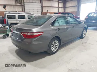 2017 Toyota Camry XLE with VIN 4T1BF1FK0HU639629, listed as a IAAI auction lot 42083171 with 68,809 mi miles and . Bid and sale history available at DreamBid. Image 4.