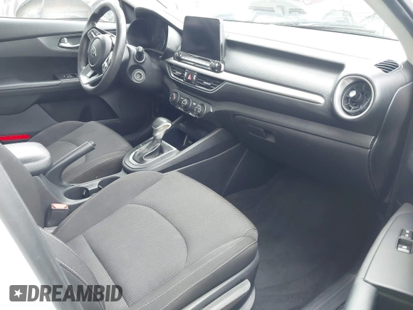 2021 Kia Forte LXS с VIN 3KPF24AD1ME375065, выставлен на аукционе IAAI как лот 42356572 с пробегом 83 025 миль миль и . История ставок и продаж доступна на DreamBid. Изображение 5.