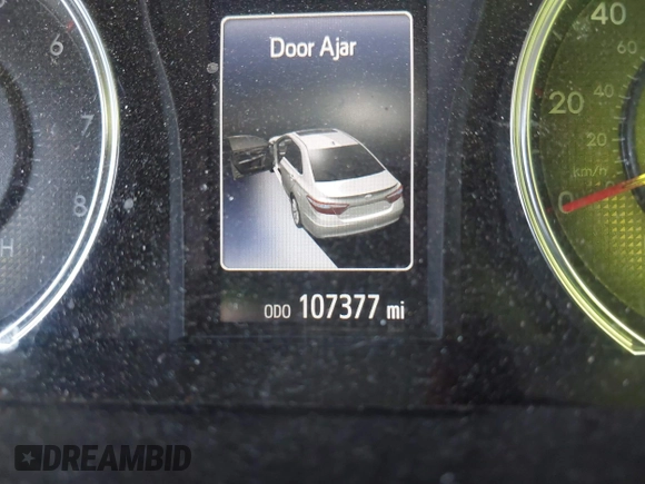 2015 Toyota Camry XLE with VIN 4T1BF1FK2FU895574, listed as a IAAI auction lot 41993588 with 107,377 mi miles. Bid and sale history available at carsss.com. Image 15.