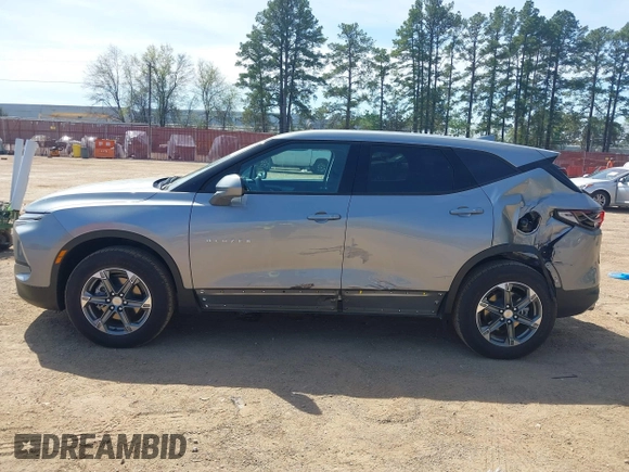 2025 Chevrolet Blazer LT with VIN 3GNKBHR48SS144860, listed as a IAAI auction lot 41851535 with 6,886 mi miles and . Bid and sale history available at DreamBid. Image 6.