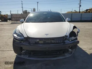 2022 Tesla Model 3 with VIN 5YJ3E1EA3NF125895, listed as a Copart auction lot 50042005 with 47,181 mi miles and Salvage Title. Bid and sale history available at DreamBid. Image 5.
