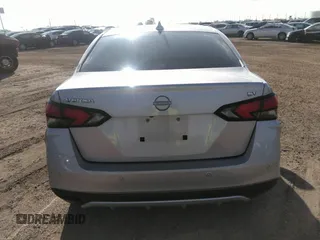 2023 Nissan Versa SV z VIN 3N1CN8EV0PL871854, wystawiony jako IAAI lot #41958143 z przebiegiem Nie podano mil oraz . Historia ofert i sprzedaży dostępna na DreamBid. Obrazek 15.