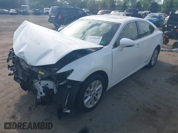 2013 Lexus ES 300h with VIN JTHBW1GG9D2026119, listed as a IAAI auction lot 42199139 with 187,412 mi miles and . Bid and sale history available at DreamBid. Image 18.