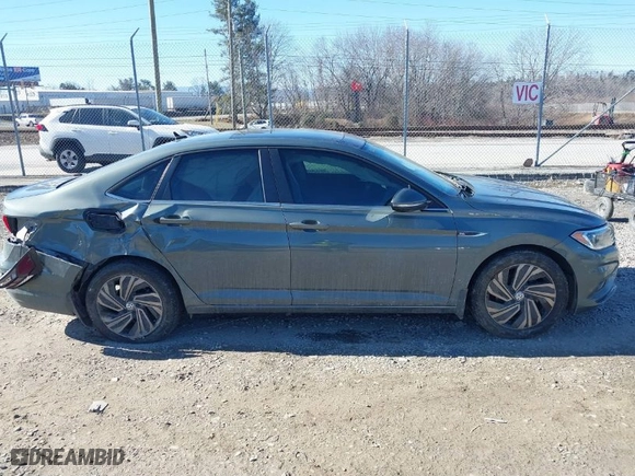 2019 Volkswagen Jetta SEL Premium with VIN 3VWG57BU4KM102200, listed as a IAAI auction lot 41356445 with 85,525 mi miles. Bid and sale history available at carsss.com. Image 13.