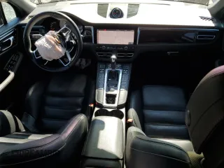 2021 Porsche Macan S with VIN WP1AB2A54MLB32797, listed as a Copart auction lot 57525655 with 30,031 mi miles and Salvage title. Bid and sale history available at DreamBid. Image 8.