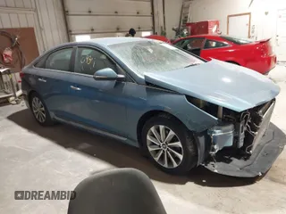 2015 Hyundai Sonata Sport with VIN 5NPE34AF9FH187614, listed as a IAAI auction lot 41510937 with 158,911 mi miles and . Bid and sale history available at DreamBid. Image 1.