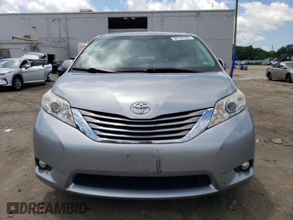 2015 Toyota Sienna XLE with VIN 5TDYK3DC0FS592251, listed as a Copart auction lot 60126165 with 118,925 mi miles and Salvage title. Bid and sale history available at DreamBid. Image 5.