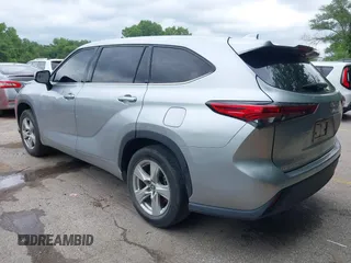 2020 Toyota Highlander LE with VIN 5TDZZRAH6LS027761, listed as a IAAI auction lot 42034714 with 90,546 mi miles and . Bid and sale history available at DreamBid. Image 3.