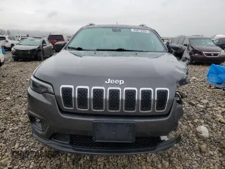 2019 Jeep Cherokee Latitude Plus with VIN 1C4PJMLB7KD442298, listed as a Copart auction lot 86819504 with 62,525 mi miles and Salvage title. Bid and sale history available at DreamBid. Image 5.