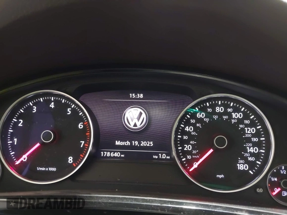 2016 Volkswagen Touareg Sport с VIN WVGEF9BP2GD010630, выставлен на аукционе IAAI как лот 41837326 с пробегом 178 640 миль миль и . История ставок и продаж доступна на DreamBid. Изображение 7.