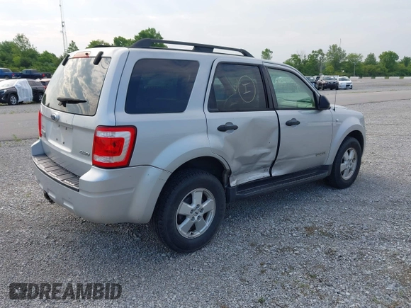 2008 Ford Escape XLT с VIN 1FMCU93128KC01646, выставлен на аукционе IAAI как лот 42372522 с пробегом 211 988 миль миль и . История ставок и продаж доступна на DreamBid. Изображение 4.