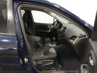 2016 Jeep Cherokee Sport with VIN 1C4PJMAB6GW286544, listed as a IAAI auction lot 41772515 with 67,862 mi miles. Bid and sale history available at carsss.com. Image 5.