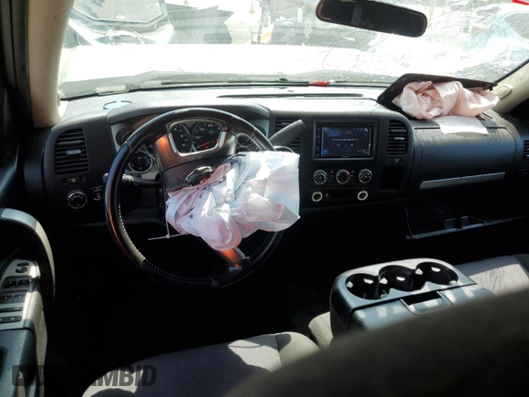 2011 Chevrolet Silverado 1500 LT with VIN 1GCRCSEA8BZ297190, listed as a Copart auction lot 64672494 with 163,472 mi miles and Salvage Title. Bid and sale history available at DreamBid. Image 8.