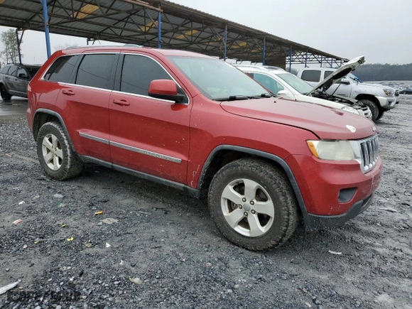 2011 Jeep Grand Cherokee Laredo with VIN 1J4RR4GT1BC542031, listed as a Copart auction lot 42792985 with 221,000 mi miles and Salvage Title. Bid and sale history available at carsss.com. Image 4.