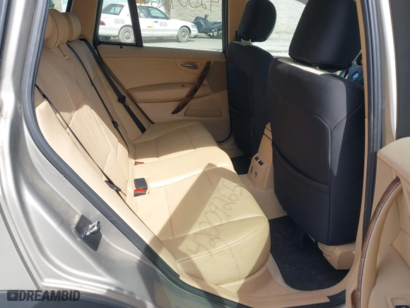 2007 BMW X3 3.0si with VIN WBXPC93467WF10021, listed as a IAAI auction lot 42009265 with 163,422 mi miles. Bid and sale history available at carsss.com. Image 8.
