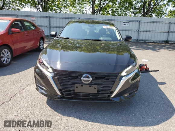 2025 Nissan Altima SV z VIN 1N4BL4DV2SN383500, wystawiony jako Copart lot #59168345 z przebiegiem 1 987 mil mil oraz Czysty tytuł • Clean title. Historia ofert i sprzedaży dostępna na DreamBid. Obrazek 5.