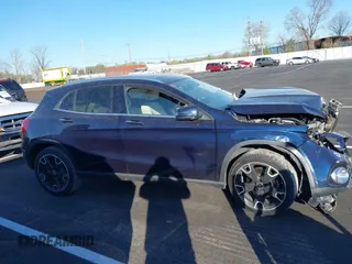 2018 Mercedes-Benz GLA 250 z VIN WDCTG4EB8JJ453945, wystawiony jako IAAI lot #41864754 z przebiegiem 62 890 mil mil oraz . Historia ofert i sprzedaży dostępna na DreamBid. Obrazek 13.