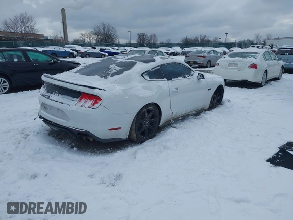 2019 Ford Mustang GT with VIN 1FA6P8CFXK5195668, listed as a IAAI auction lot 41247123 with 83,514 mi miles. Bid and sale history available at carsss.com. Image 4.