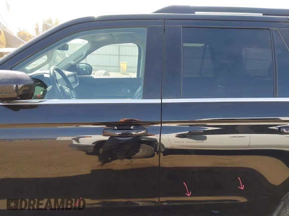 2024 Ford Expedition XLT with VIN 1FMJU1H83REA52243, listed as a IAAI auction lot 42510742 with 33,284 mi miles and . Bid and sale history available at DreamBid. Image 15.