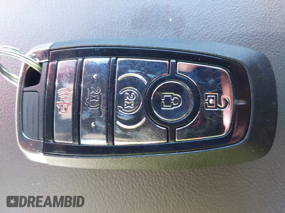 2020 Lincoln Nautilus Reserve with VIN 2LMPJ6K93LBL03965, listed as a IAAI auction lot 42296195 with 23,699 mi miles and . Bid and sale history available at DreamBid. Image 11.