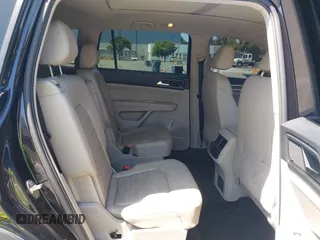 2018 Volkswagen Atlas SEL Premium with VIN 1V2NR2CA2JC567904, listed as a IAAI auction lot 42405371 with 113,662 mi miles and . Bid and sale history available at DreamBid. Image 8.