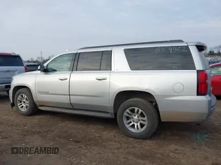 2017 Chevrolet Suburban LT with VIN 1GNSKHKC2HR240545, listed as a IAAI auction lot 41571093 with 33,933 mi miles. Bid and sale history available at carsss.com. Image 14.