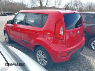 2013 Kia Soul with VIN KNDJT2A50D7614366, listed as a IAAI auction lot 41898620 with 141,160 mi miles. Bid and sale history available at carsss.com. Image 3.