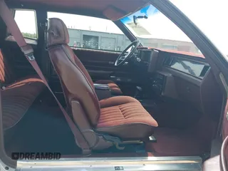 1986 Chevrolet Monte Carlo Sport с VIN 1G1GZ37G2GR208467, выставлен на аукционе IAAI как лот 42120656 с пробегом Не указан миль и . История ставок и продаж доступна на DreamBid. Изображение 5.