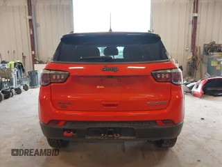 2018 Jeep Compass Trailhawk with VIN 3C4NJDDB4JT169366, listed as a IAAI auction lot 42389456 with 128,980 mi miles and . Bid and sale history available at DreamBid. Image 16.
