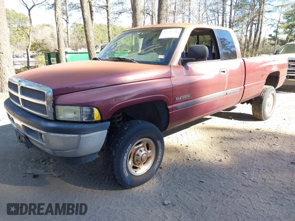 2002 Dodge 2500 with VIN 3B7KF23612M209587, listed as a IAAI auction lot 41721246 with 261,501 mi miles. Bid and sale history available at carsss.com. Image 2.