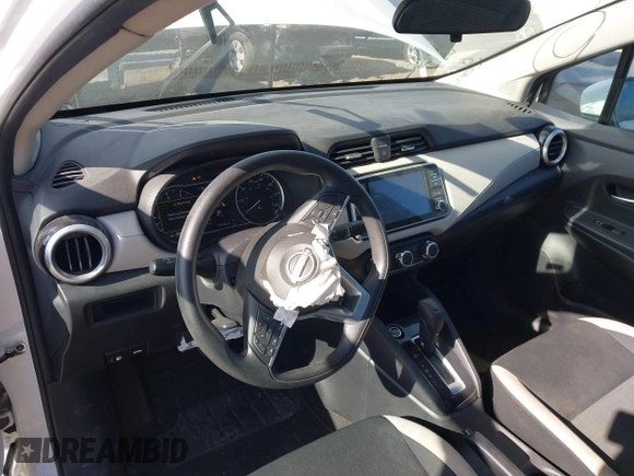 2022 Nissan Versa SV z VIN 3N1CN8EV0NL839211, wystawiony jako IAAI lot #41362397 z przebiegiem 7 670 mil mil oraz . Historia ofert i sprzedaży dostępna na DreamBid. Obrazek 18.