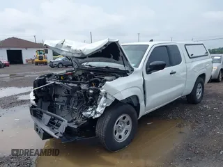 2023 Nissan Frontier S z VIN 1N6ED1CL5PN650152, wystawiony jako IAAI lot #42577598 z przebiegiem 33 811 mil mil oraz . Historia ofert i sprzedaży dostępna na DreamBid. Obrazek 17.