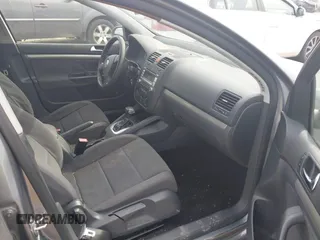 2009 Volkswagen Rabbit S with VIN WVWDA71K39W004559, listed as a IAAI auction lot 41685929 with 206,793 mi miles. Bid and sale history available at carsss.com. Image 5.