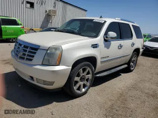 2008 Cadillac Escalade with VIN 1GYFK63808R199707, listed as a Copart auction lot 52154015 with 189,864 mi miles and Salvage Title. Bid and sale history available at carsss.com. Image 1.