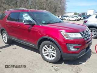 2016 Ford Explorer XLT with VIN 1FM5K7D85GGC85722, listed as a IAAI auction lot 42087848 with 135,872 mi miles and . Bid and sale history available at carsss.com. Image 1.