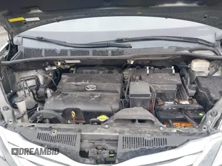 2011 Toyota Sienna XLE with VIN 5TDDK3DCXBS003666, listed as a IAAI auction lot 41807992 with 156,699 mi miles. Bid and sale history available at carsss.com. Image 10.