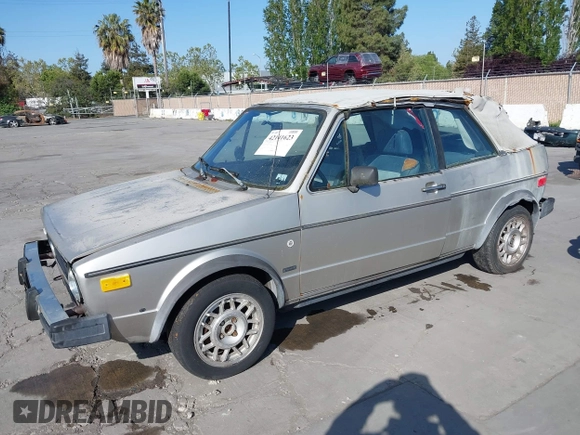 1985 Volkswagen Golf с VIN WVWCA0158FK023995, выставлен на аукционе IAAI как лот 42141623 с пробегом 101 111 миль миль и . История ставок и продаж доступна на DreamBid. Изображение 2.