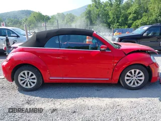 2019 Volkswagen Beetle S with VIN 3VW5DAAT7KM510898, listed as a IAAI auction lot 42567677 with Not provided miles and . Bid and sale history available at DreamBid. Image 12.