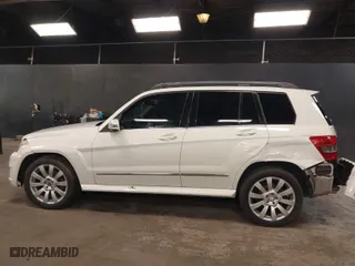 2010 Mercedes-Benz GLK-Class GLK 350 with VIN WDCGG8HB4AF497870, listed as a IAAI auction lot 41797638 with 120,961 mi miles. Bid and sale history available at carsss.com. Image 15.
