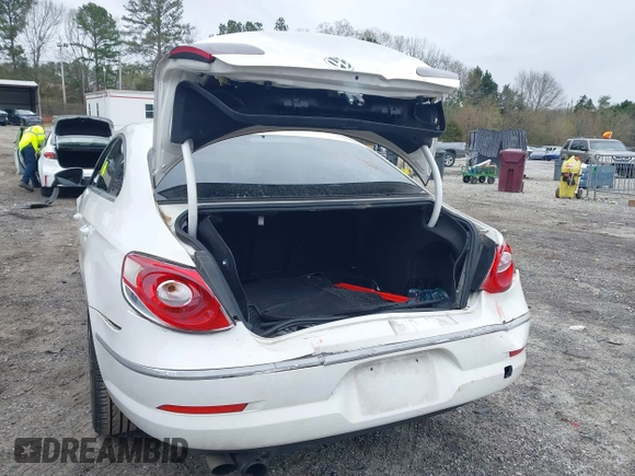 2010 Volkswagen CC Sport with VIN WVWML7AN5AE505256, listed as a IAAI auction lot 41870530 with 173,336 mi miles. Bid and sale history available at carsss.com. Image 6.