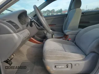 2004 Toyota Camry LE with VIN 4T1BE32K64U317480, listed as a Copart auction lot 42959815 with 231,514 mi miles and Salvage Title. Bid and sale history available at carsss.com. Image 7.