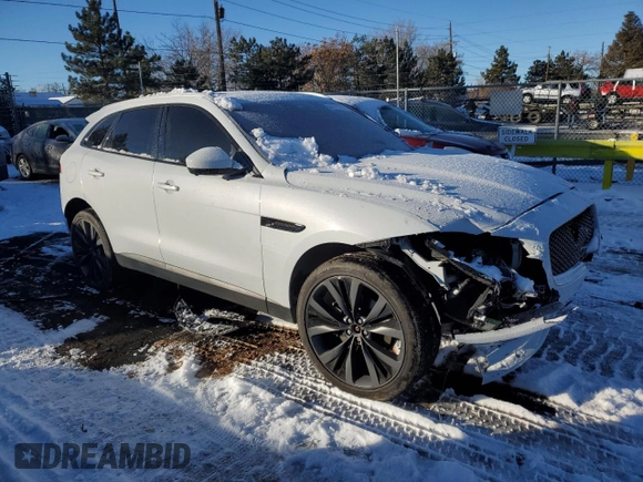 2019 Jaguar F-Pace 30t Portfolio with VIN SADCN2GX5KA365434, listed as a Copart auction lot 41701755 with 59,124 mi miles and Salvage title. Bid and sale history available at DreamBid. Image 4.