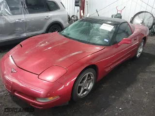 2001 Chevrolet Corvette with VIN 1G1YY22G515113067, listed as a IAAI auction lot 40221194 with 87,020 mi miles. Bid and sale history available at carsss.com. Image 2.