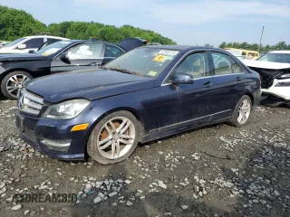 2012 Mercedes-Benz C 300 Sport с VIN WDDGF8BB7CR234264, выставлен на аукционе Copart как лот 62985715 с пробегом Не указан миль и Чистый • Clean title. История ставок и продаж доступна на DreamBid. Изображение 1.