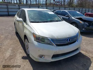 2010 Lexus HS 250h with VIN JTHBB1BAXA2019903, listed as a IAAI auction lot 41712038 with 224,733 mi miles. Bid and sale history available at carsss.com. Image 6.
