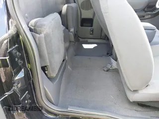 2000 Ford Ranger XL z VIN 1FTYR14V9YTA24442, wystawiony jako IAAI lot #42240524 z przebiegiem 152 668 mil mil oraz . Historia ofert i sprzedaży dostępna na DreamBid. Obrazek 8.